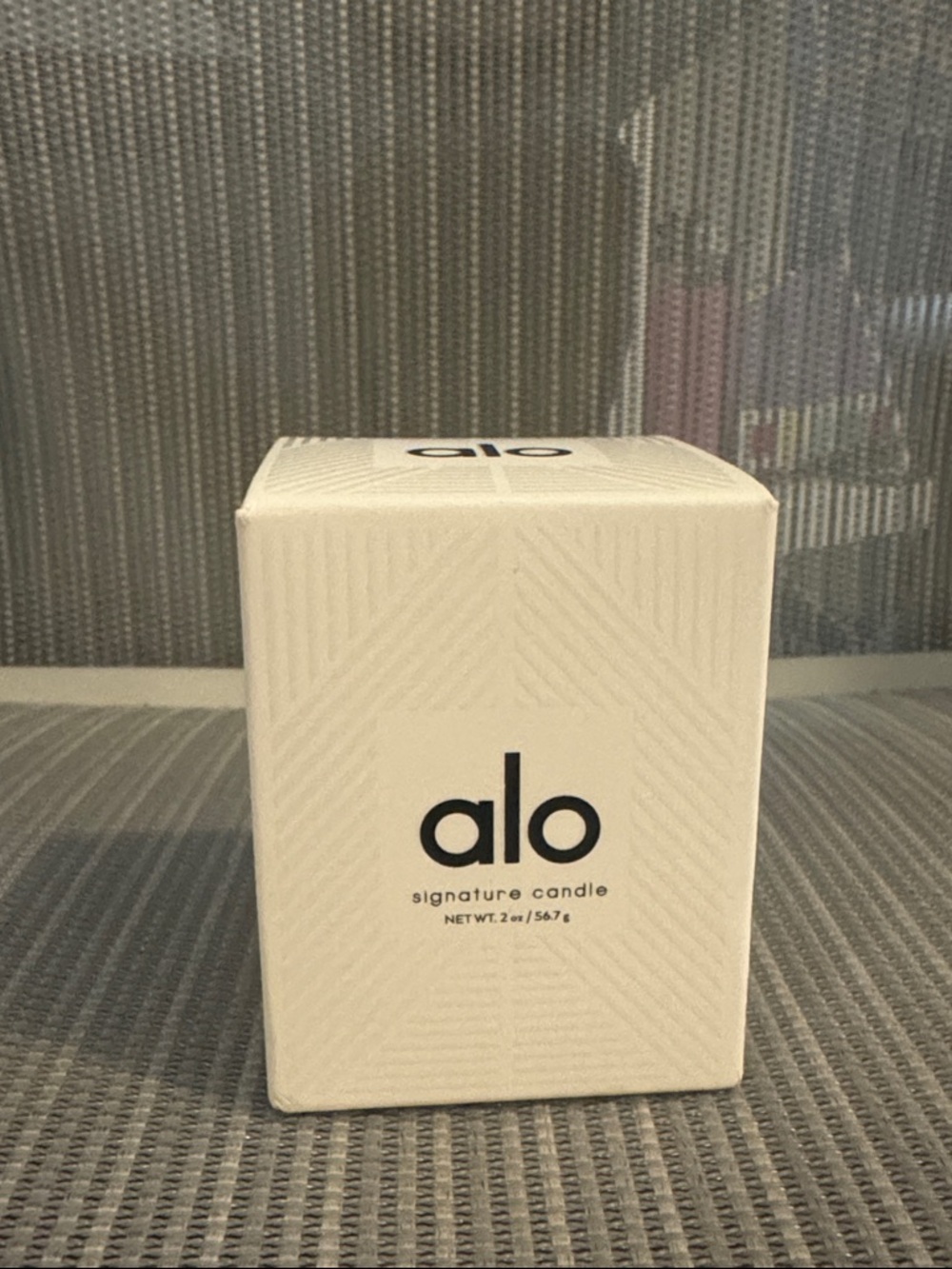 Alo Signature Candle - 2 oz